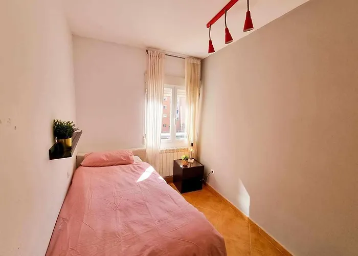 Step To El Pilar Comotucasa * 萨拉戈萨